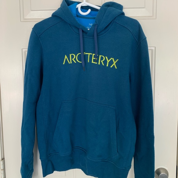 Arcteryx hoodie - Picture 2 of 4